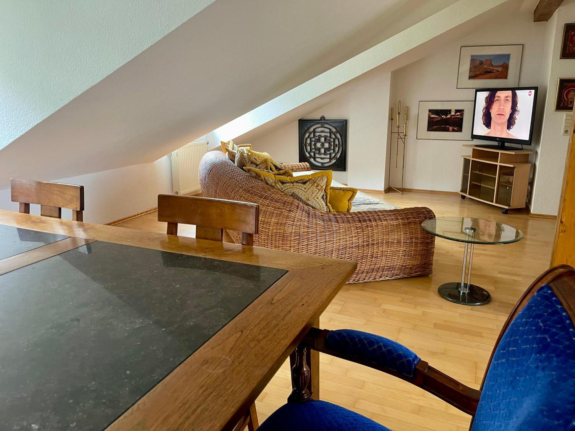 Wunderschoenes Grosses 3 Zimmer Apartament Zentrum Goldstadt Familienfreundlich Mit Garage Pforzheim Esterno foto