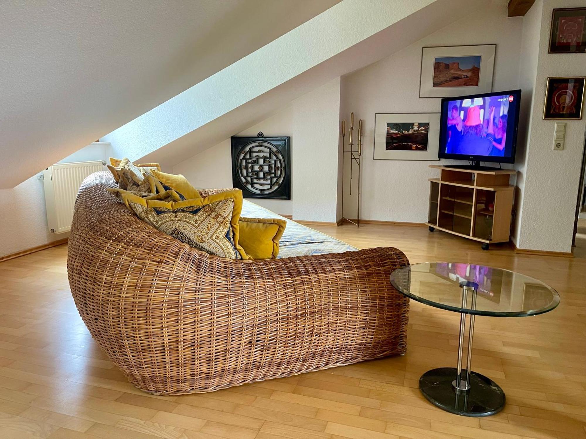 Wunderschoenes Grosses 3 Zimmer Apartament Zentrum Goldstadt Familienfreundlich Mit Garage Pforzheim Esterno foto