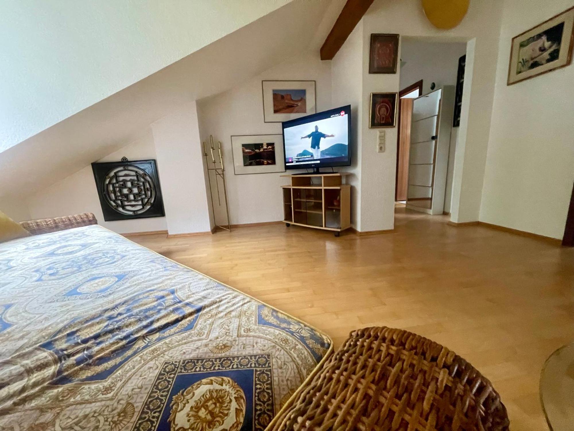 Wunderschoenes Grosses 3 Zimmer Apartament Zentrum Goldstadt Familienfreundlich Mit Garage Pforzheim Esterno foto