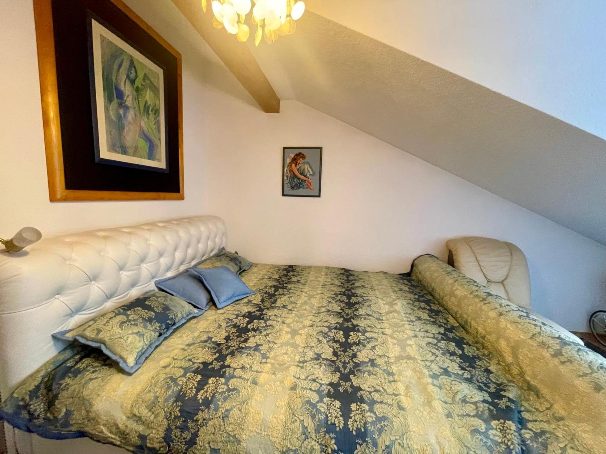 Wunderschoenes Grosses 3 Zimmer Apartament Zentrum Goldstadt Familienfreundlich Mit Garage Pforzheim Esterno foto